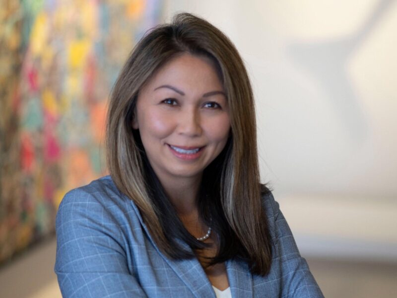 Mai-Anh Tran Headshot